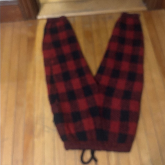 🖤❤️ SKIMS Black & Red Plaid Cozy Pants – Women’s S (Runs Big) 🖤❤️ - Picture 5 of 5